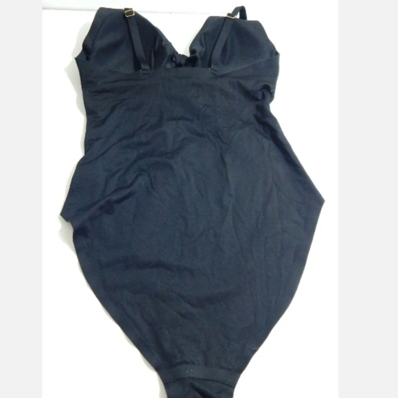 Knix Peekaboo One Piece Swimsuit - Picture 3 of 4